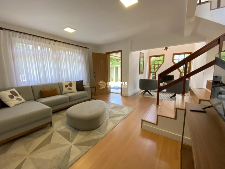 Casa Residencial para Venda - Campos do Jordão, Vila Porã - REF: ca0320 Imagem da galeria de fotos: Casa Residencial para Venda - Campos do Jordão, Vila Porã - REF: ca0320