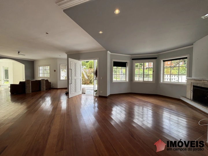 Casa Residencial para Venda - Campos do Jordão, Vale da Mantiqueira - REF: CA0317 Imagem da galeria de fotos: Casa Residencial para Venda - Campos do Jordão, Vale da Mantiqueira - REF: CA0317