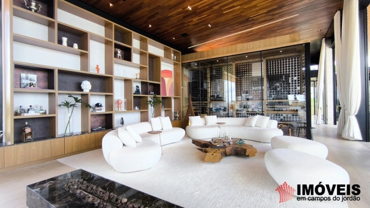 Casa Residencial para Venda - Campos do Jordão, Descansópolis - REF: CA0312 Imagem da galeria de fotos: Casa Residencial para Venda - Campos do Jordão, Descansópolis - REF: CA0312