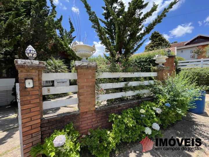 Casa Residencial para Venda - Campos do Jordão, Alto do Capivari - REF: 2362 Imagem da galeria de fotos: Casa Residencial para Venda - Campos do Jordão, Alto do Capivari - REF: 2362