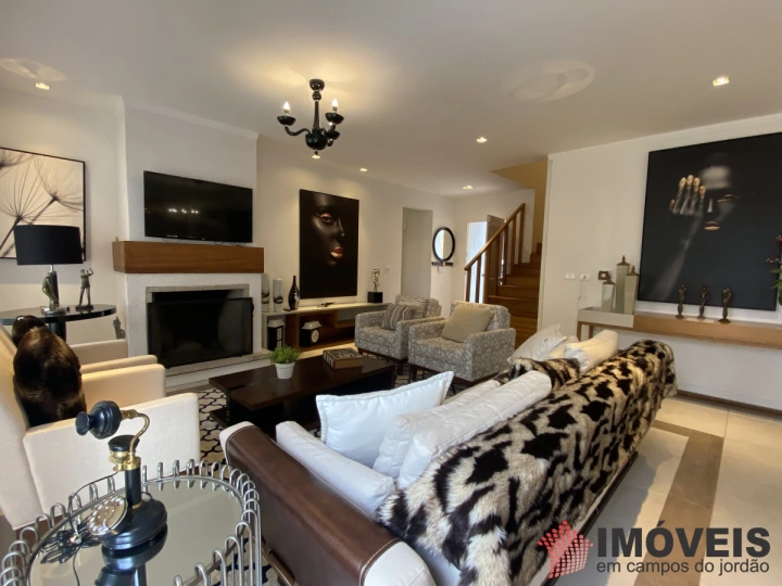 Imagem da galeria de fotos: Casa Residencial para Venda - Campos do Jordão, Vila Inglesa - REF: 2375