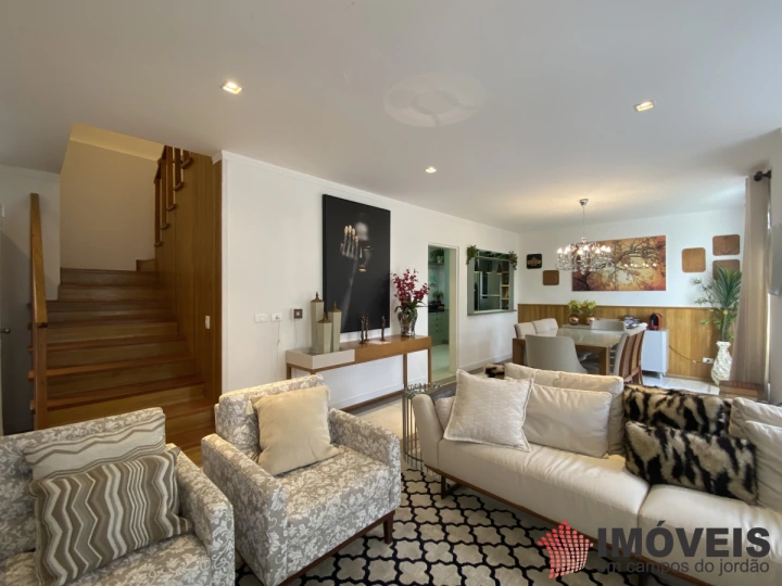 Imagem da galeria de fotos: Casa Residencial para Venda - Campos do Jordão, Vila Inglesa - REF: 2375