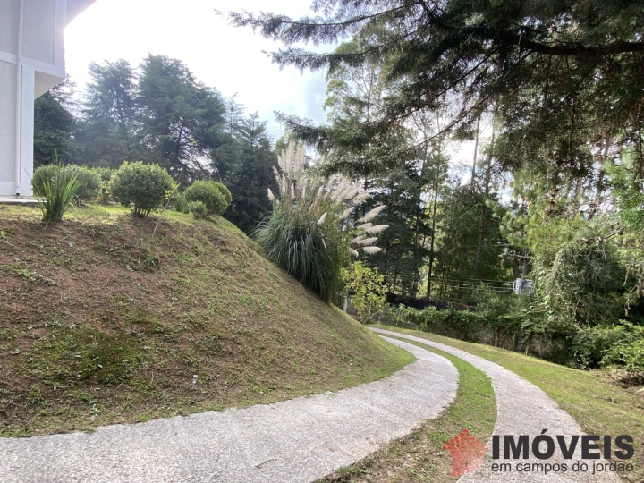 Imagem da galeria de fotos: Casa Residencial para Venda - Campos do Jordão, Vila Inglesa - REF: 2375