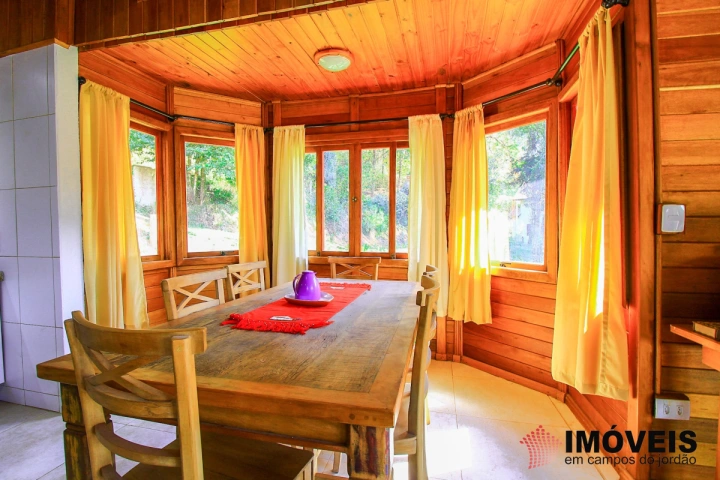 Casa Residencial para Venda - Campos do Jordão, Descansópolis - REF: 2379 Imagem da galeria de fotos: Casa Residencial para Venda - Campos do Jordão, Descansópolis - REF: 2379