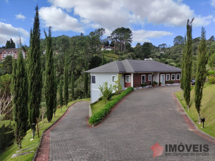 Casa Residencial para Venda - Campos do Jordão, Alto do Capivari - REF: 2390 Imagem da galeria de fotos: Casa Residencial para Venda - Campos do Jordão, Alto do Capivari - REF: 2390
