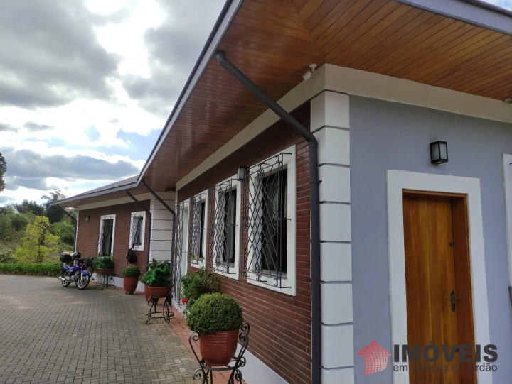 Casa Residencial para Venda - Campos do Jordão, Alto do Capivari - REF: 2390 Imagem da galeria de fotos: Casa Residencial para Venda - Campos do Jordão, Alto do Capivari - REF: 2390