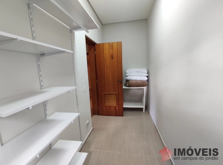 Casa Residencial para Venda - Campos do Jordão, Alto do Capivari - REF: 2390 Imagem da galeria de fotos: Casa Residencial para Venda - Campos do Jordão, Alto do Capivari - REF: 2390