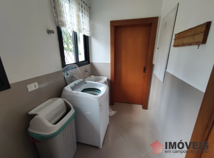 Casa Residencial para Venda - Campos do Jordão, Alto do Capivari - REF: 2390 Imagem da galeria de fotos: Casa Residencial para Venda - Campos do Jordão, Alto do Capivari - REF: 2390