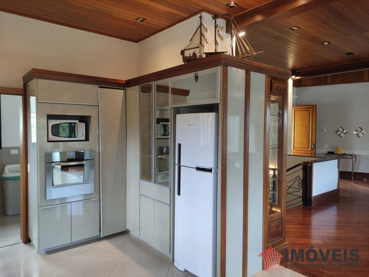 Casa Residencial para Venda - Campos do Jordão, Alto do Capivari - REF: 2390 Imagem da galeria de fotos: Casa Residencial para Venda - Campos do Jordão, Alto do Capivari - REF: 2390