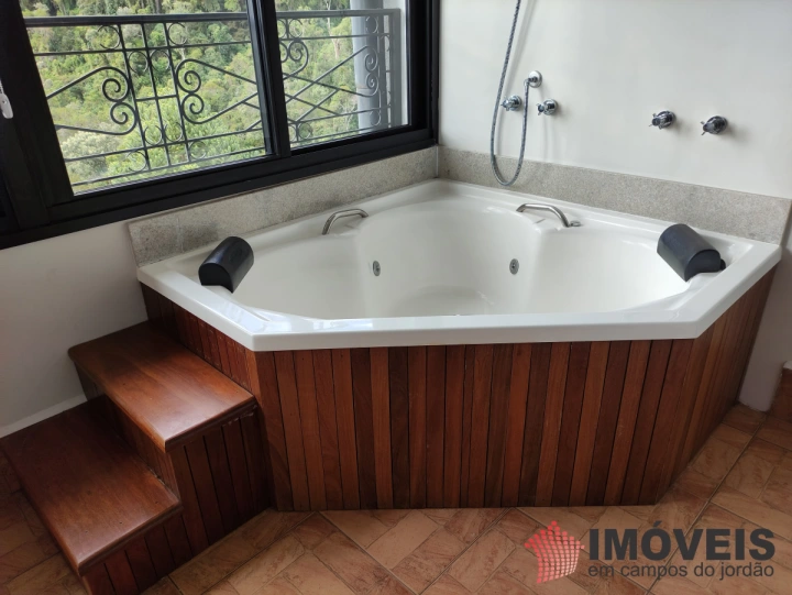 Casa Residencial para Venda - Campos do Jordão, Alto do Capivari - REF: 2390 Imagem da galeria de fotos: Casa Residencial para Venda - Campos do Jordão, Alto do Capivari - REF: 2390