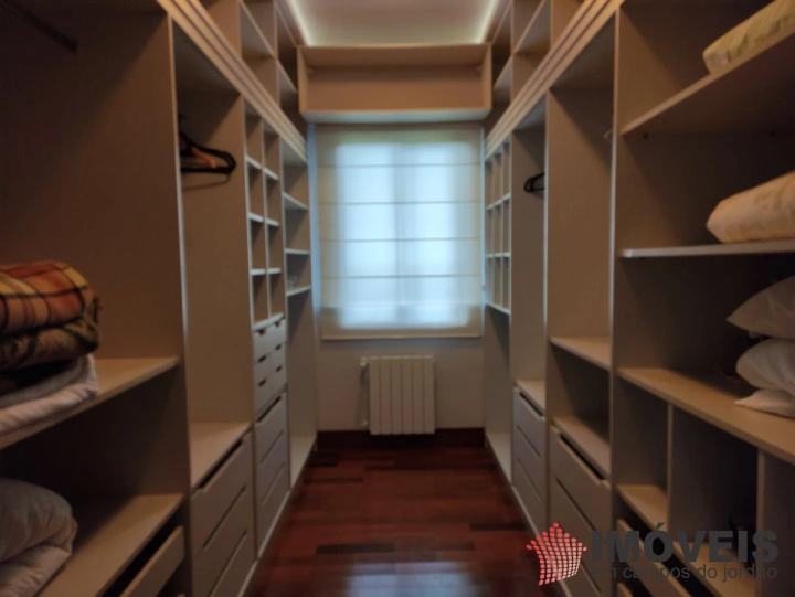 Casa Residencial para Venda - Campos do Jordão, Alto do Capivari - REF: 2390 Imagem da galeria de fotos: Casa Residencial para Venda - Campos do Jordão, Alto do Capivari - REF: 2390