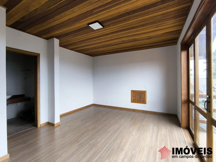 Casa Residencial para Venda - Campos do Jordão, Alto do Capivari - REF: 2393 Imagem da galeria de fotos: Casa Residencial para Venda - Campos do Jordão, Alto do Capivari - REF: 2393