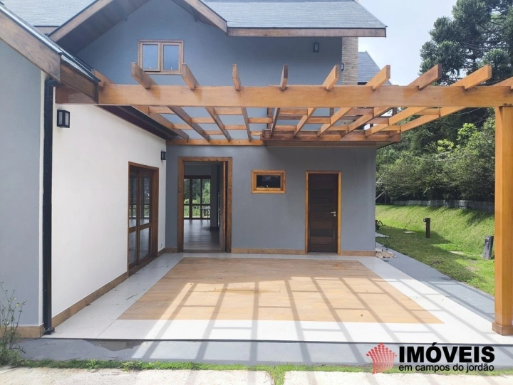 Casa Residencial para Venda - Campos do Jordão, Alto do Capivari - REF: 2393 Imagem da galeria de fotos: Casa Residencial para Venda - Campos do Jordão, Alto do Capivari - REF: 2393