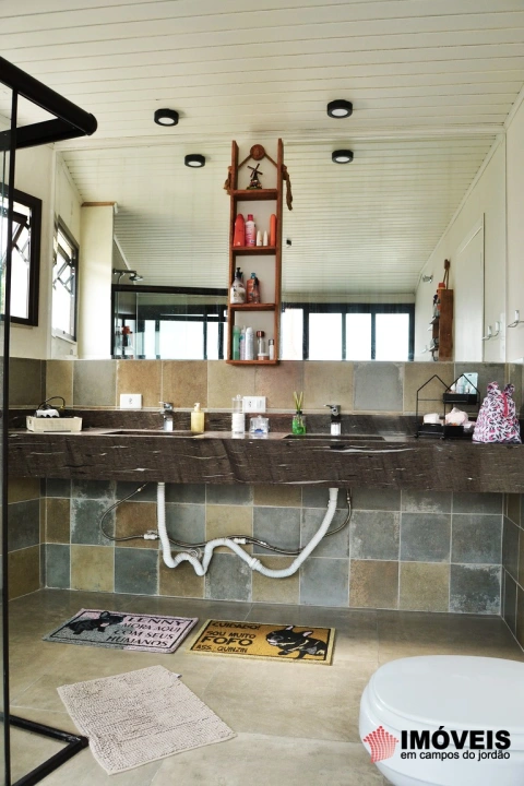Imagem da galeria de fotos: Casa Residencial para Venda - Campos do Jordão, Vila Capivari - REF: 2402