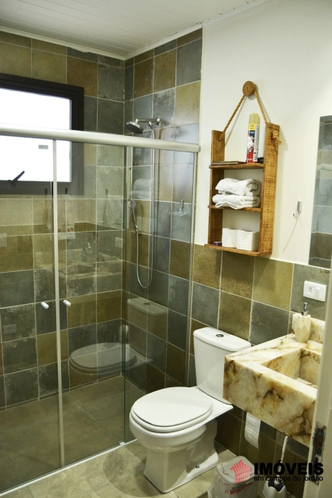 Imagem da galeria de fotos: Casa Residencial para Venda - Campos do Jordão, Vila Capivari - REF: 2402