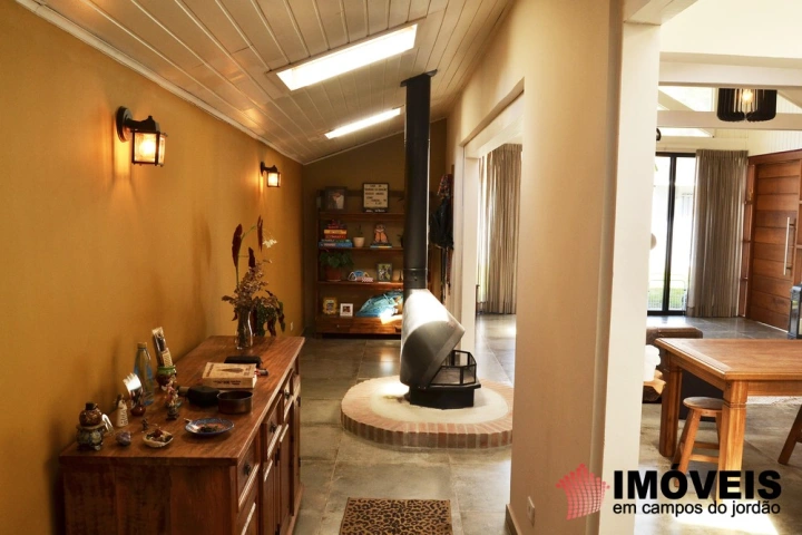 Imagem da galeria de fotos: Casa Residencial para Venda - Campos do Jordão, Vila Capivari - REF: 2402