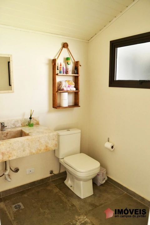 Imagem da galeria de fotos: Casa Residencial para Venda - Campos do Jordão, Vila Capivari - REF: 2402