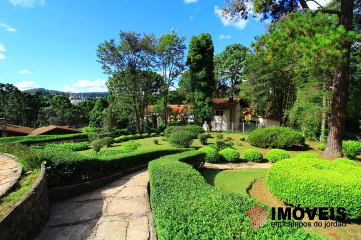 Imagem da galeria de fotos: Casa Residencial para Venda - Campos do Jordão, Vila Capivari - REF: 2402