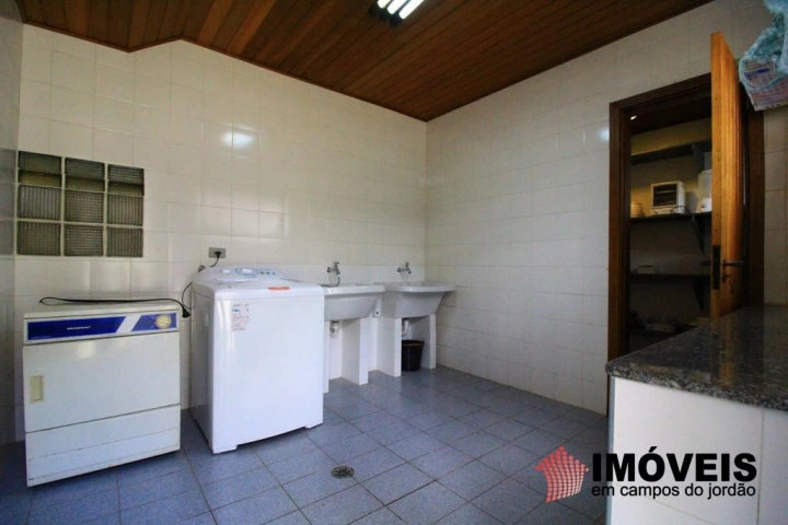 Imagem da galeria de fotos: Casa Residencial para Venda - Campos do Jordão, Vila Capivari - REF: 2402