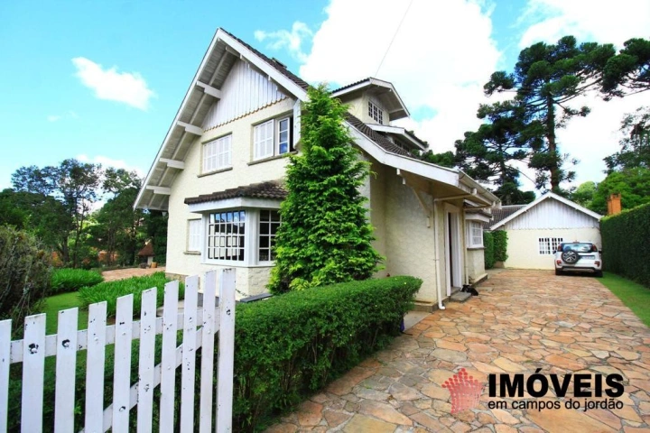 Imagem da galeria de fotos: Casa Residencial para Venda - Campos do Jordão, Vila Capivari - REF: 2402