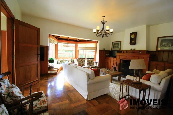 Imagem da galeria de fotos: Casa Residencial para Venda - Campos do Jordão, Vila Capivari - REF: 2402