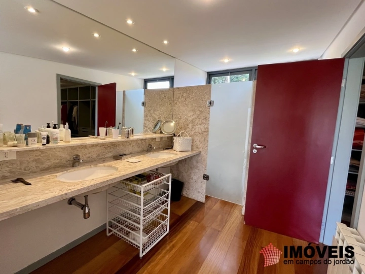 Casa Residencial para Venda - Campos do Jordão, Vila Inglesa - REF: 2427 Imagem da galeria de fotos: Casa Residencial para Venda - Campos do Jordão, Vila Inglesa - REF: 2427