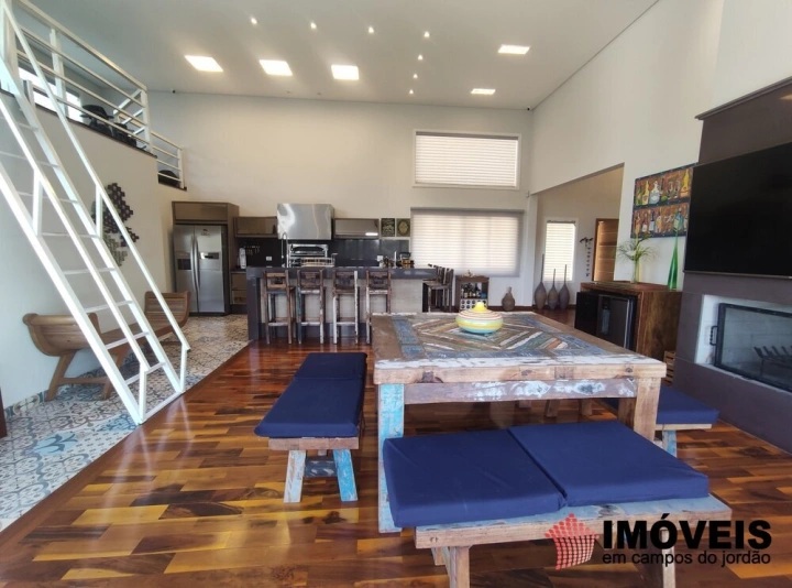 Casa Residencial para Venda - Campos do Jordão, Alto do Capivari - REF: 2432 Imagem da galeria de fotos: Casa Residencial para Venda - Campos do Jordão, Alto do Capivari - REF: 2432