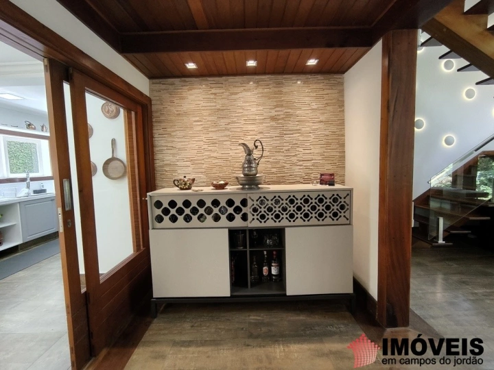 Casa Residencial para Venda - Campos do Jordão, Alto do Capivari - REF: 2433 Imagem da galeria de fotos: Casa Residencial para Venda - Campos do Jordão, Alto do Capivari - REF: 2433