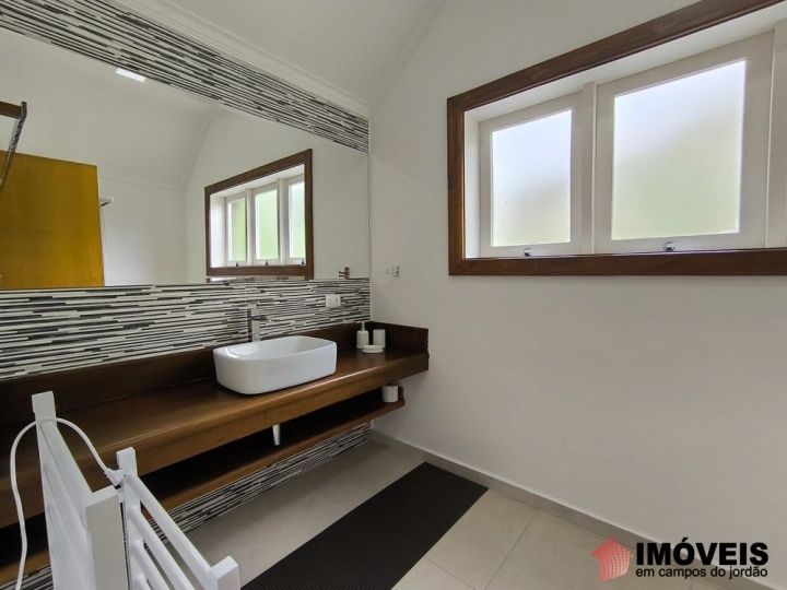 Casa Residencial para Venda - Campos do Jordão, Alto do Capivari - REF: 2433 Imagem da galeria de fotos: Casa Residencial para Venda - Campos do Jordão, Alto do Capivari - REF: 2433