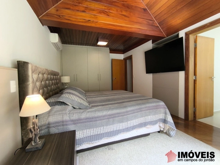 Casa Residencial para Venda - Campos do Jordão, Alto do Capivari - REF: 2433 Imagem da galeria de fotos: Casa Residencial para Venda - Campos do Jordão, Alto do Capivari - REF: 2433