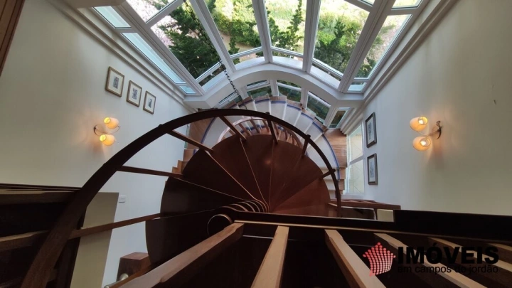 Casa Residencial para Venda - Campos do Jordão, Descansópolis - REF: 2464 Imagem da galeria de fotos: Casa Residencial para Venda - Campos do Jordão, Descansópolis - REF: 2464