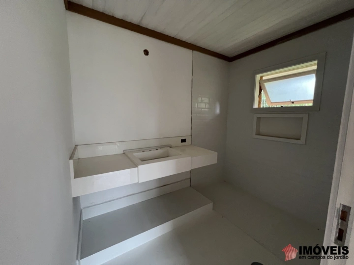 Casa Residencial para Venda - Campos do Jordão, Recanto das Araucárias - REF: 2480 Imagem da galeria de fotos: Casa Residencial para Venda - Campos do Jordão, Recanto das Araucárias - REF: 2480