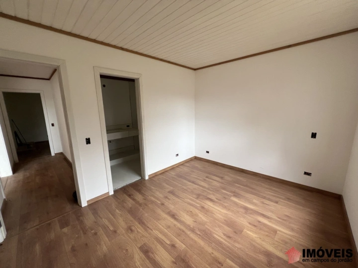 Casa Residencial para Venda - Campos do Jordão, Recanto das Araucárias - REF: 2480 Imagem da galeria de fotos: Casa Residencial para Venda - Campos do Jordão, Recanto das Araucárias - REF: 2480