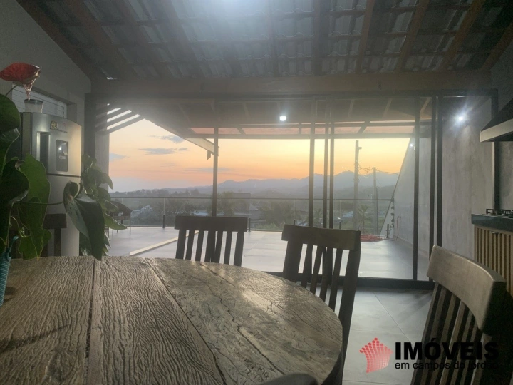 Casa Residencial para Venda - Campos do Jordão, Tremembé - REF: 2552 Imagem da galeria de fotos: Casa Residencial para Venda - Campos do Jordão, Tremembé - REF: 2552