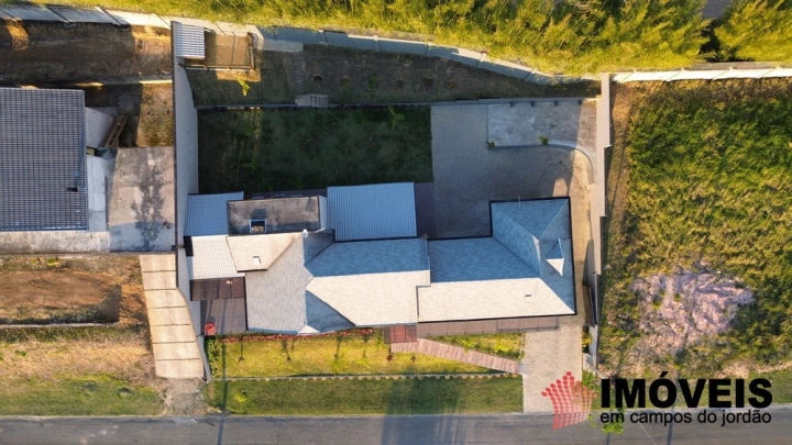 Casa Residencial para Venda - Campos do Jordão, Tremembé - REF: 2552 Imagem da galeria de fotos: Casa Residencial para Venda - Campos do Jordão, Tremembé - REF: 2552