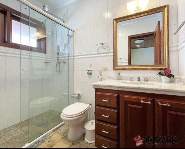 Casa Residencial para Venda - Campos do Jordão, Jardim Embaixador - REF: 2010 Imagem da galeria de fotos: Casa Residencial para Venda - Campos do Jordão, Jardim Embaixador - REF: 2010