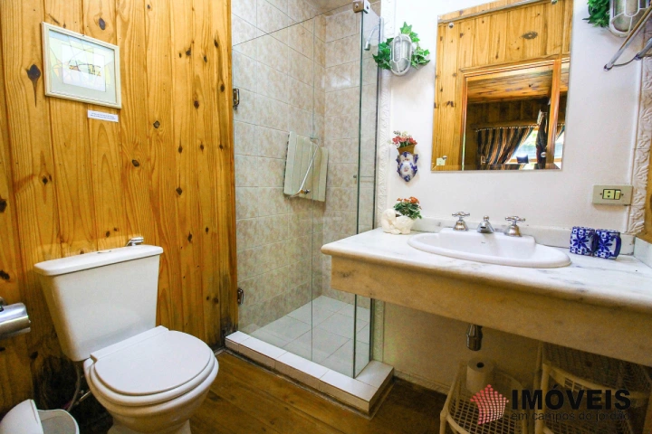 Casa Residencial para Venda - Campos do Jordão, Vila Capivari - REF: 2025 Imagem da galeria de fotos: Casa Residencial para Venda - Campos do Jordão, Vila Capivari - REF: 2025