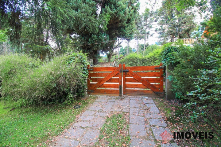 Casa Residencial para Venda - Campos do Jordão, Vila Capivari - REF: 2025 Imagem da galeria de fotos: Casa Residencial para Venda - Campos do Jordão, Vila Capivari - REF: 2025