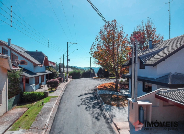 Casa Residencial para Venda - Campos do Jordão, Alto do Capivari - REF: 2053 Imagem da galeria de fotos: Casa Residencial para Venda - Campos do Jordão, Alto do Capivari - REF: 2053