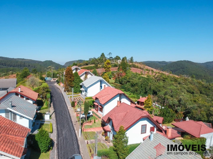 Casa Residencial para Venda - Campos do Jordão, Alto do Capivari - REF: 2053 Imagem da galeria de fotos: Casa Residencial para Venda - Campos do Jordão, Alto do Capivari - REF: 2053