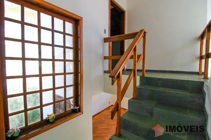 Casa Residencial para Venda - Campos do Jordão, Alto do Capivari - REF: 2053 Imagem da galeria de fotos: Casa Residencial para Venda - Campos do Jordão, Alto do Capivari - REF: 2053