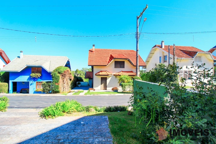 Casa Residencial para Venda - Campos do Jordão, Alto do Capivari - REF: 2053 Imagem da galeria de fotos: Casa Residencial para Venda - Campos do Jordão, Alto do Capivari - REF: 2053