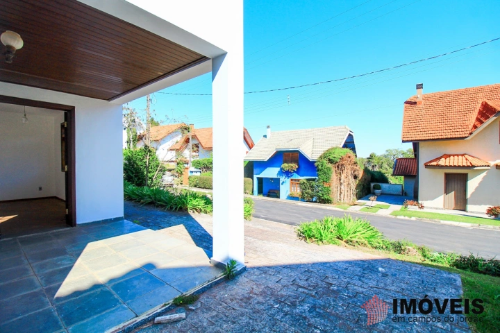 Casa Residencial para Venda - Campos do Jordão, Alto do Capivari - REF: 2053 Imagem da galeria de fotos: Casa Residencial para Venda - Campos do Jordão, Alto do Capivari - REF: 2053
