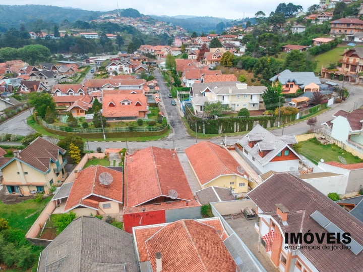Casa Residencial para Venda - Campos do Jordão, Vila Nova Suiça - REF: 2120 Imagem da galeria de fotos: Casa Residencial para Venda - Campos do Jordão, Vila Nova Suiça - REF: 2120