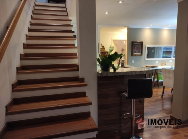 Apartamento Residencial para Venda - Campos do Jordão, Recanto Feliz - REF: 2201 Imagem da galeria de fotos: Apartamento Residencial para Venda - Campos do Jordão, Recanto Feliz - REF: 2201