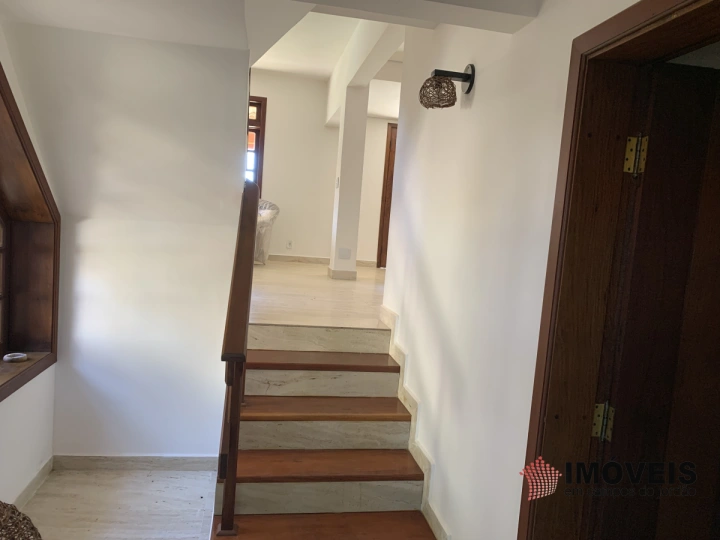 Casa Residencial para Venda - Campos do Jordão, Vila Porã - REF: 2211 Imagem da galeria de fotos: Casa Residencial para Venda - Campos do Jordão, Vila Porã - REF: 2211