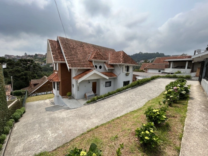 Casa Residencial para Venda - Campos do Jordão, Vila Cristina - REF: 2624 Imagem da galeria de fotos: Casa Residencial para Venda - Campos do Jordão, Vila Cristina - REF: 2624