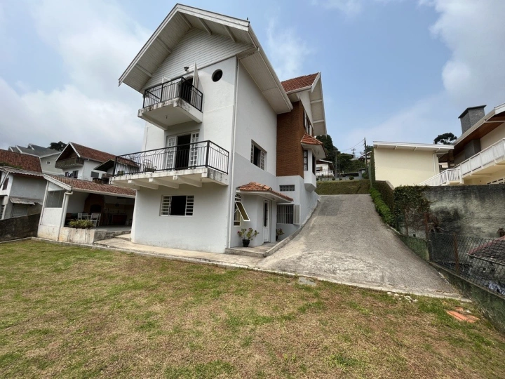 Casa Residencial para Venda - Campos do Jordão, Vila Cristina - REF: 2624 Imagem da galeria de fotos: Casa Residencial para Venda - Campos do Jordão, Vila Cristina - REF: 2624