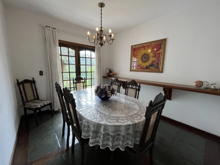 Casa Residencial para Venda - Campos do Jordão, Vila Cristina - REF: 2624 Imagem da galeria de fotos: Casa Residencial para Venda - Campos do Jordão, Vila Cristina - REF: 2624