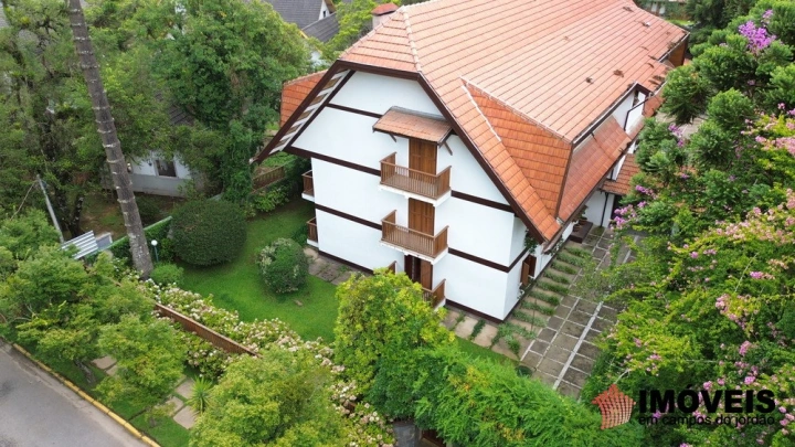 Imagem da galeria de fotos: Apartamento Residencial para Venda - Campos do Jordão, Vila Capivari - REF: 2679